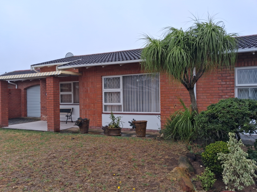 2 Bedroom Property for Sale in Kabega Park Eastern Cape
